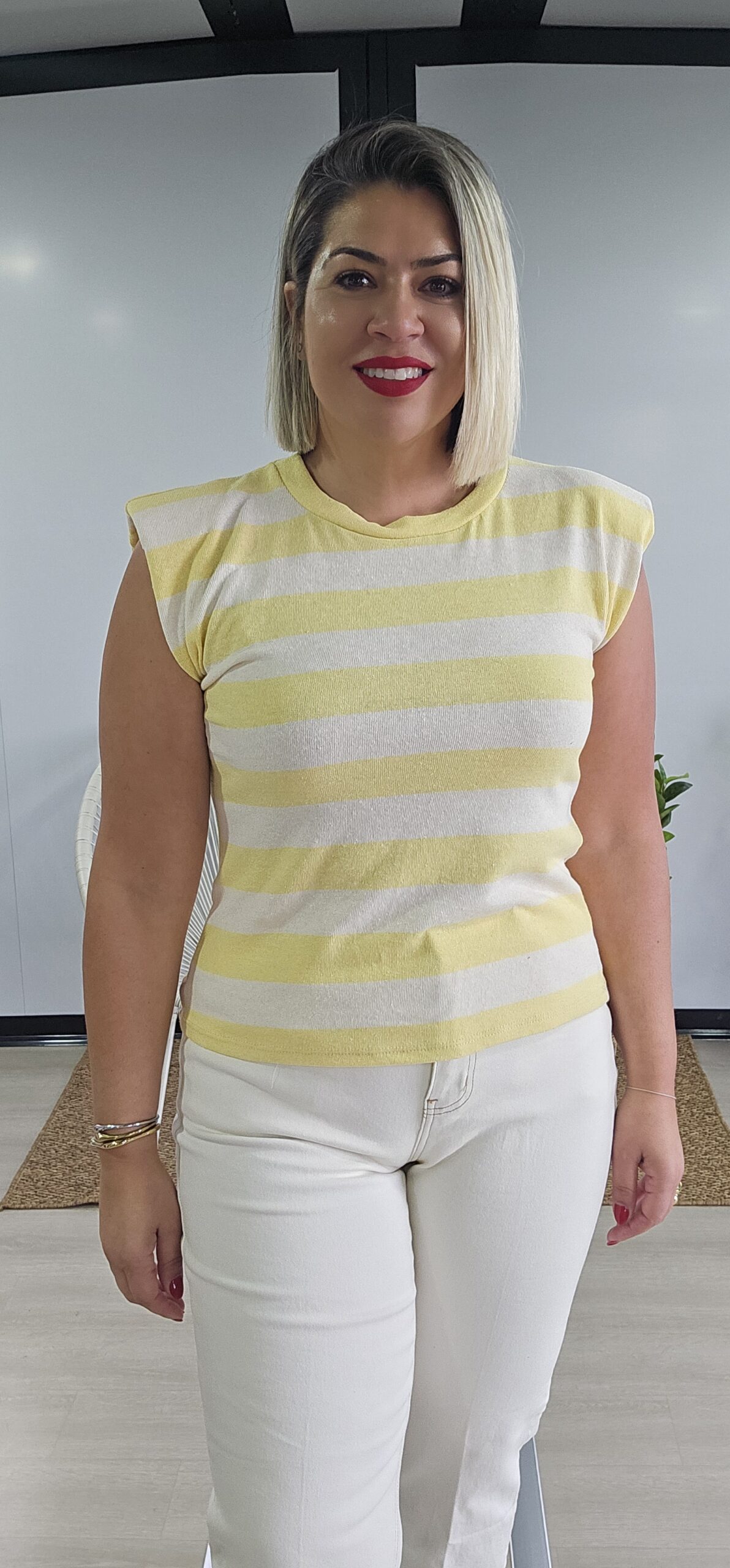 Camiseta Emily Amarilla - Imagen 4