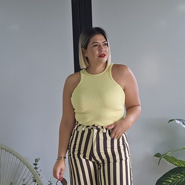 Pantalón corto Amarillo