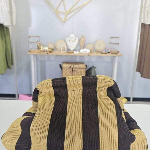 Bolso Amarillo y chocolate